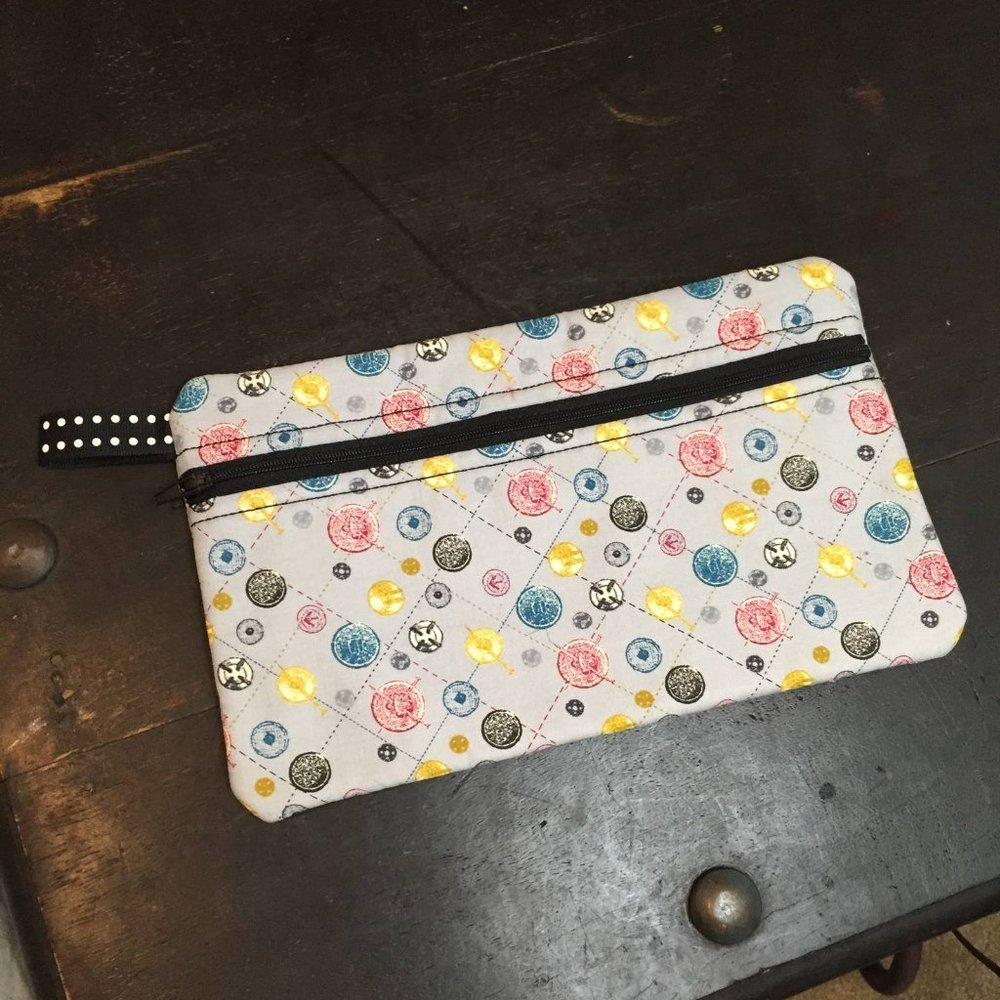 Button Pattern Bag - Picture 1 of 5